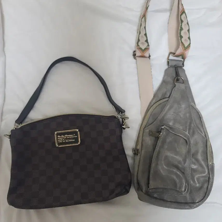[BUNJANG] Set of 2 Shoulder Bags / 가방 두개 세트로 드려요