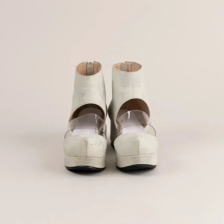 [SOLD OUT] 플랫아파트먼트 한복 신발 모티브 부츠 240