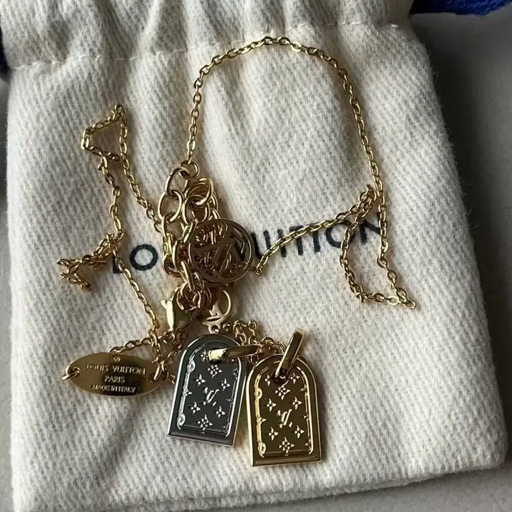 [BUNJANG] Louis Vuitton Double Plate Necklace / 루이비통 더블 플레이트 목걸이
