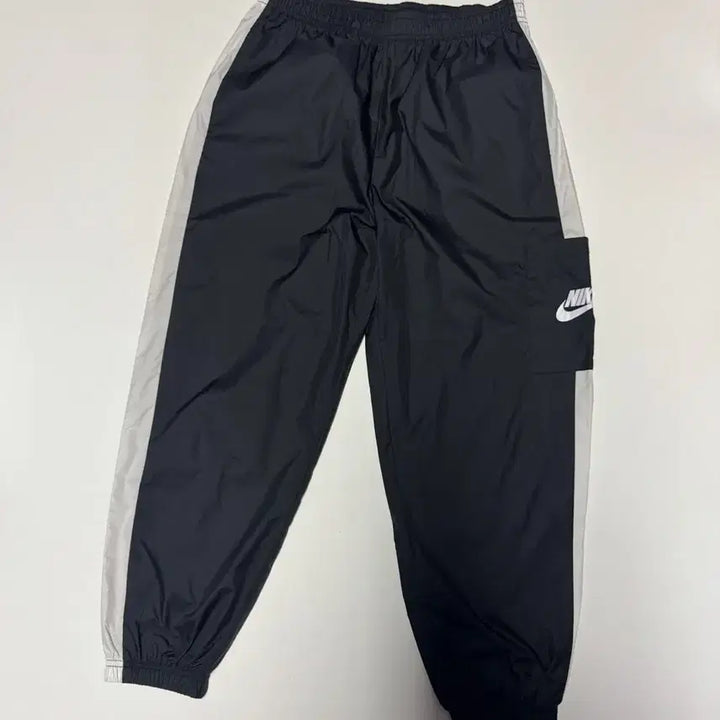 [BUNJANG] Nike NSW Lightweight Training Jogger Pants / 여성 나이키 NSW 가벼운 트레이닝 조거 팬츠 L