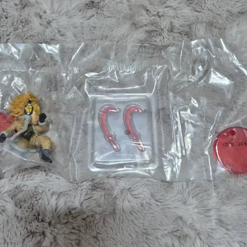 [BUNJANG] My Hero Academia Hawks World Collectable Figure / 히로아카 호크스 월콜 피규어 월드콜렉터블
