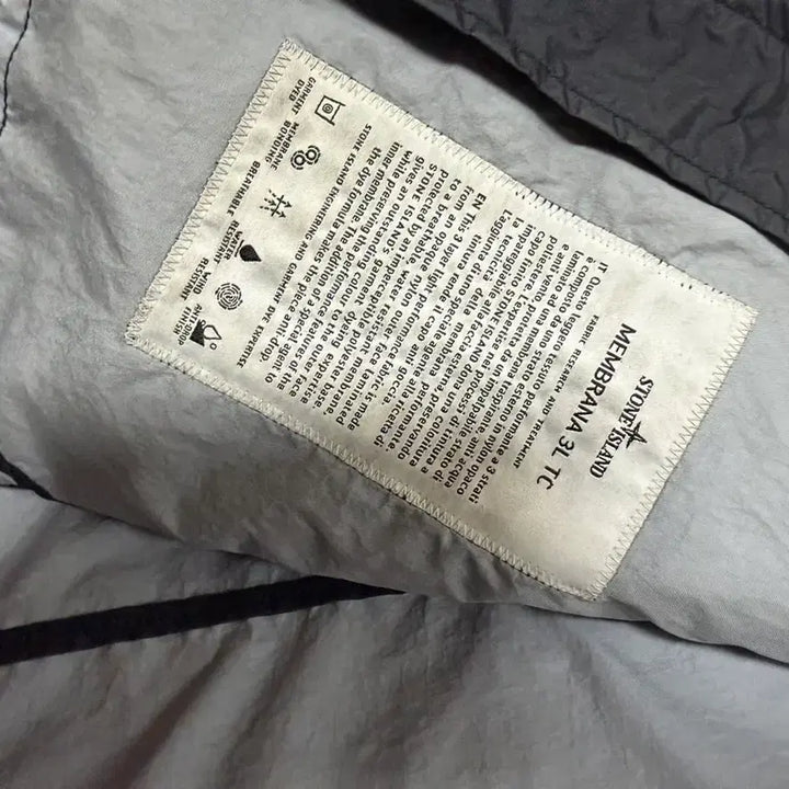 [BUNJANG] Stone Island Membrana Windbreaker M / 스톤아일랜드 멤브라나 바람막이 M