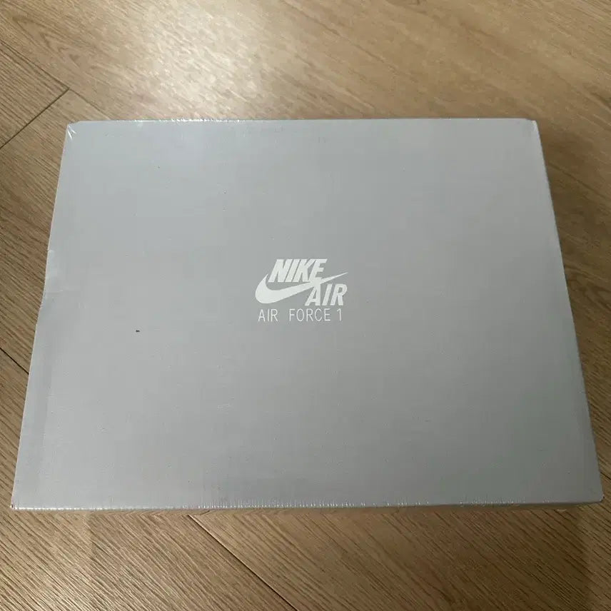 [SOLD OUT] 나이키 에어포스1 미개봉 새상품 230mm