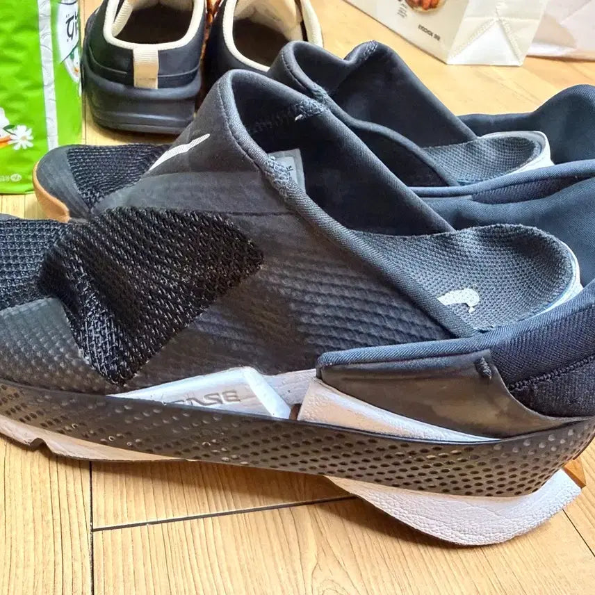 [BUNJANG] Nike Go FlyEase Sneakers / 정품 나이키 고 플라이이즈 260 단품