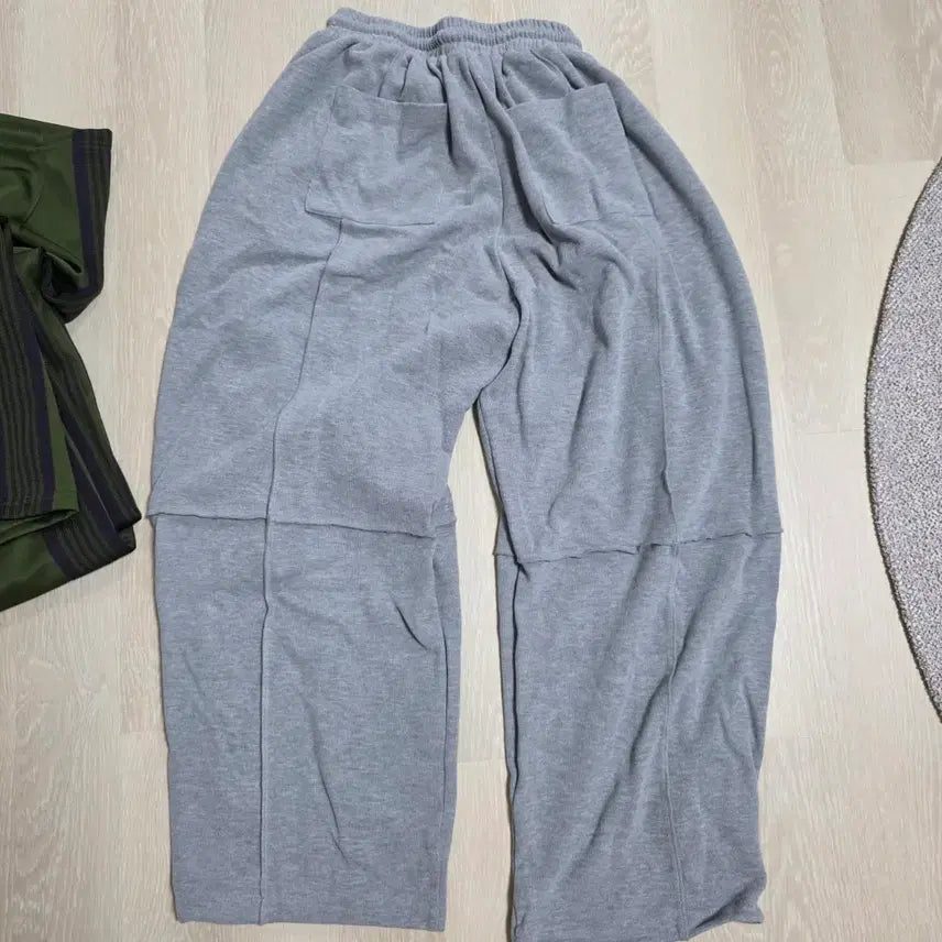 [BUNJANG] Poker Face Track Pants Size 46 / 포커페이스 트랙 팬츠 46사이즈