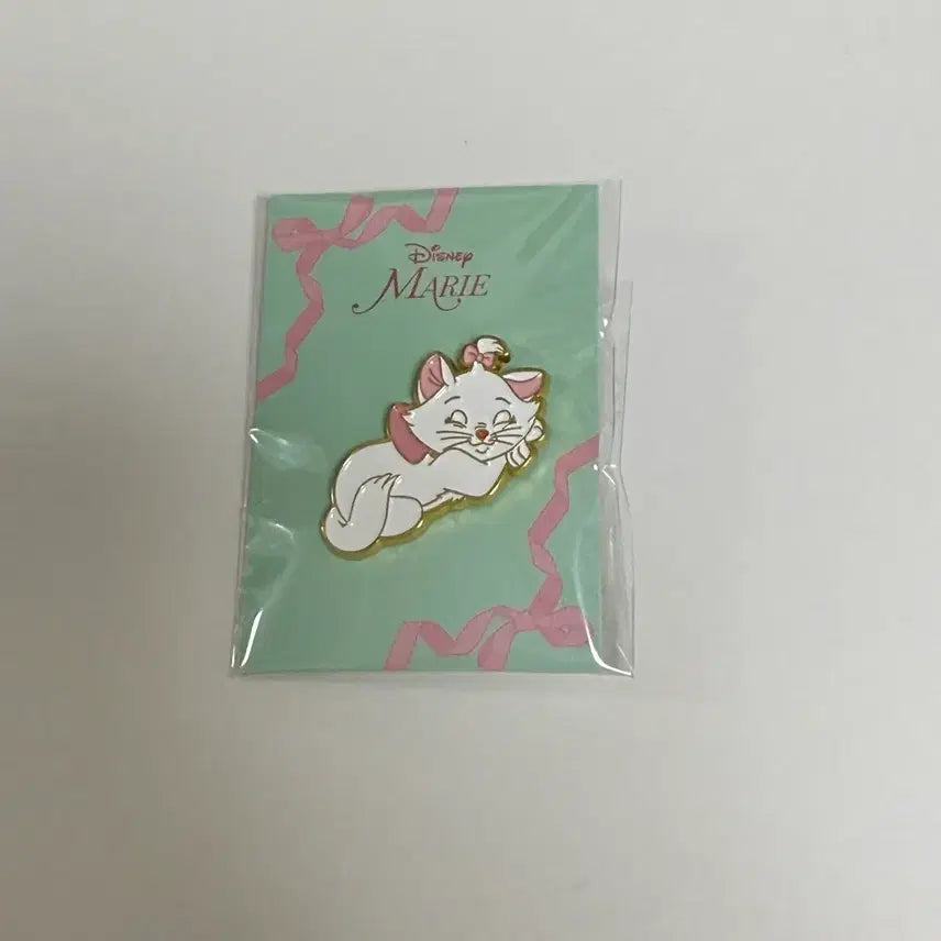 [BUNJANG] Disney Marie Cat Pin Badge / (새 상품) 디즈니 마리 고양이 핀뱃지
