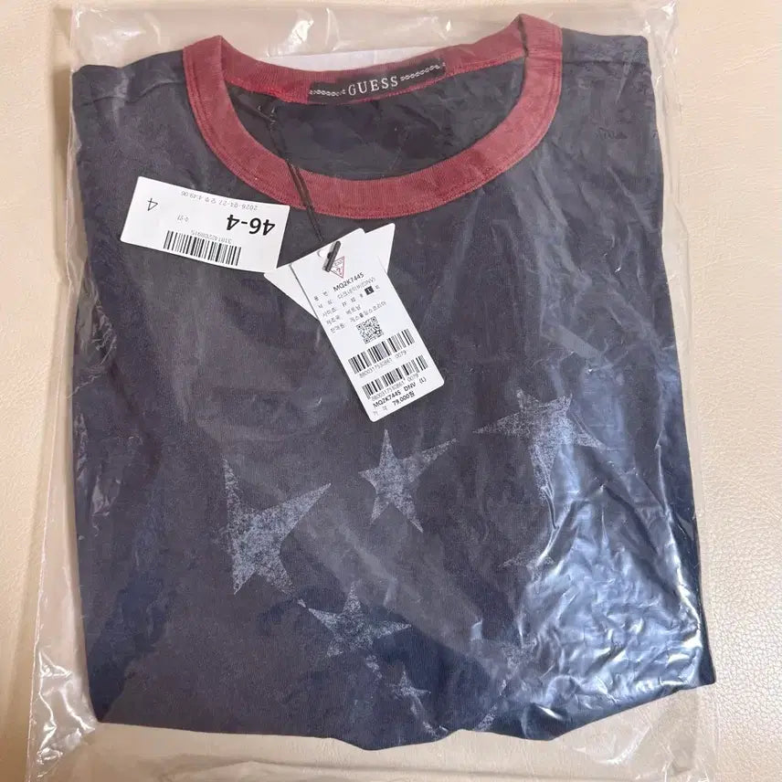 [SOLD OUT] 게스 현진 별 티셔츠