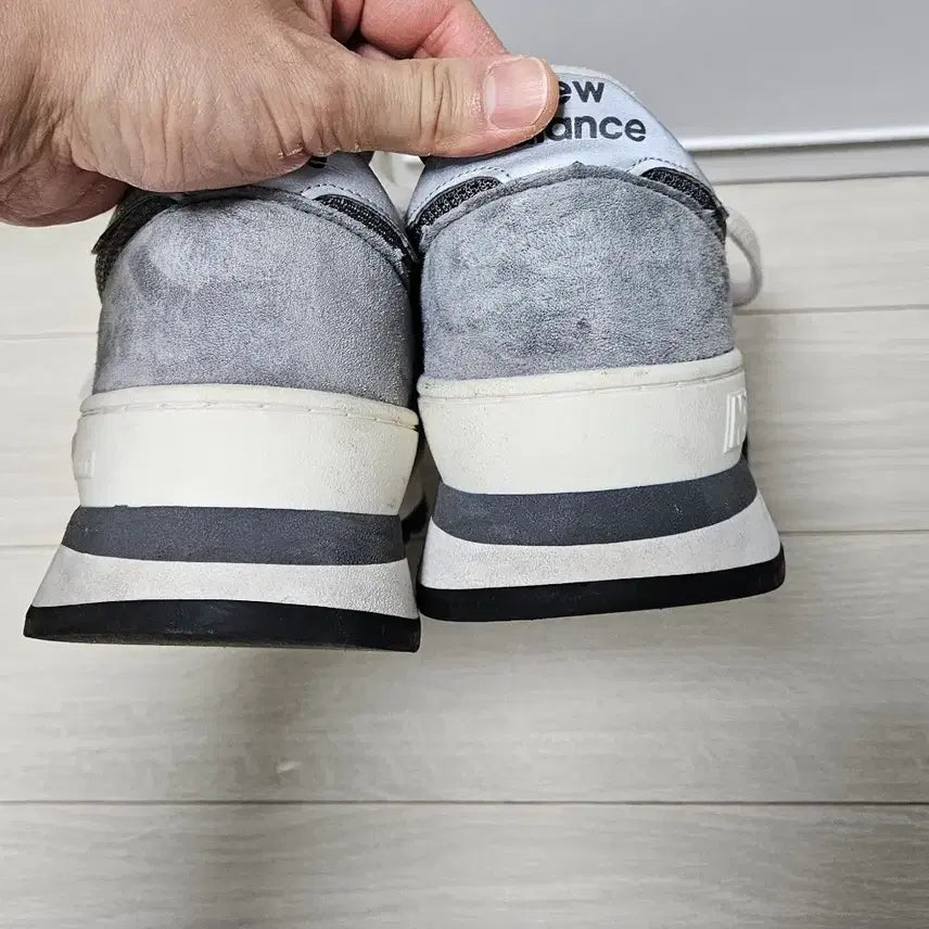 [BUNJANG] New Balance 990v1 Grey 270 / 뉴발란스 990v1 270 그레이