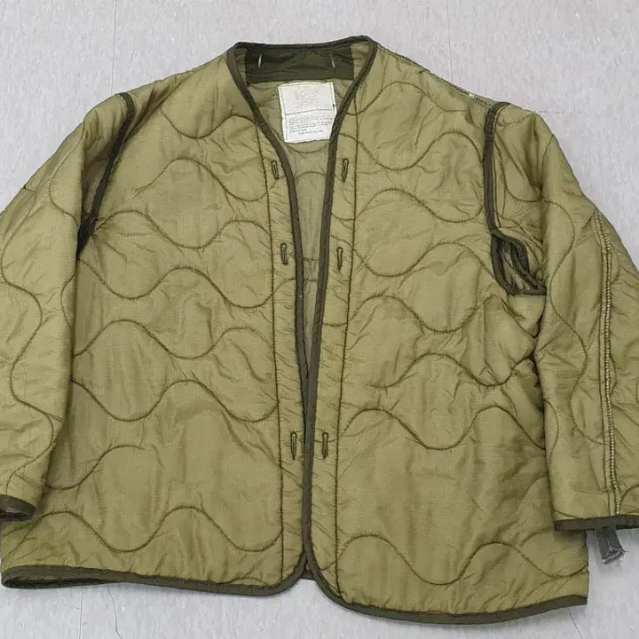 [BUNJANG] US Military M65 Field Jacket Medium Short / 미군 오리지널 m65 필드자켓 미디움숏 &