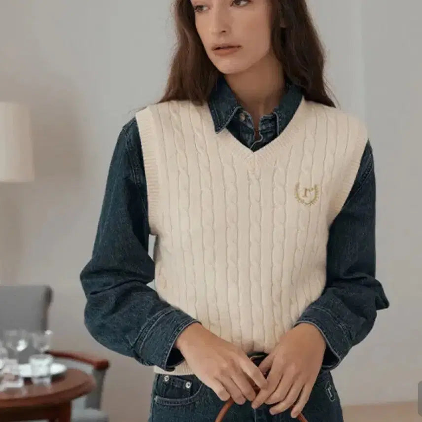 [BUNJANG] Rola Rola Knit Vest / 로라로라 니트 베스트 조끼