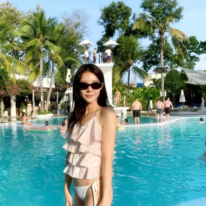 [BUNJANG] Lazy Shop Glossy Halter Top / 레이지샵 글로시 홀터탑