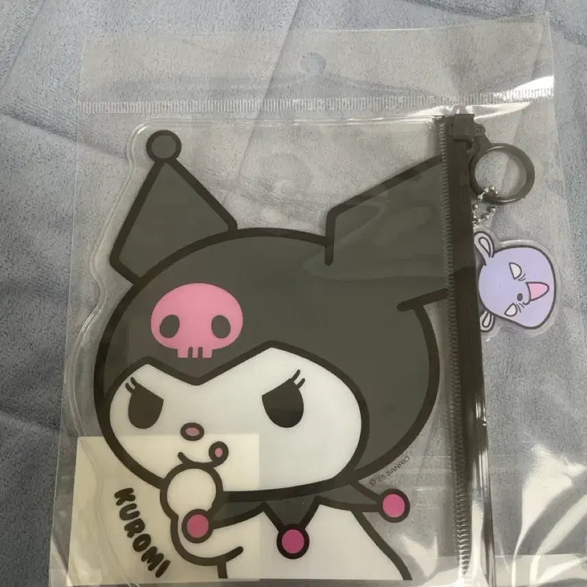 [BUNJANG] Kuromi Ichiban Kuji Keyring &amp; Pouch Set / 이치방쿠지 쿠로미 키링+ 쿠로미 파우치
