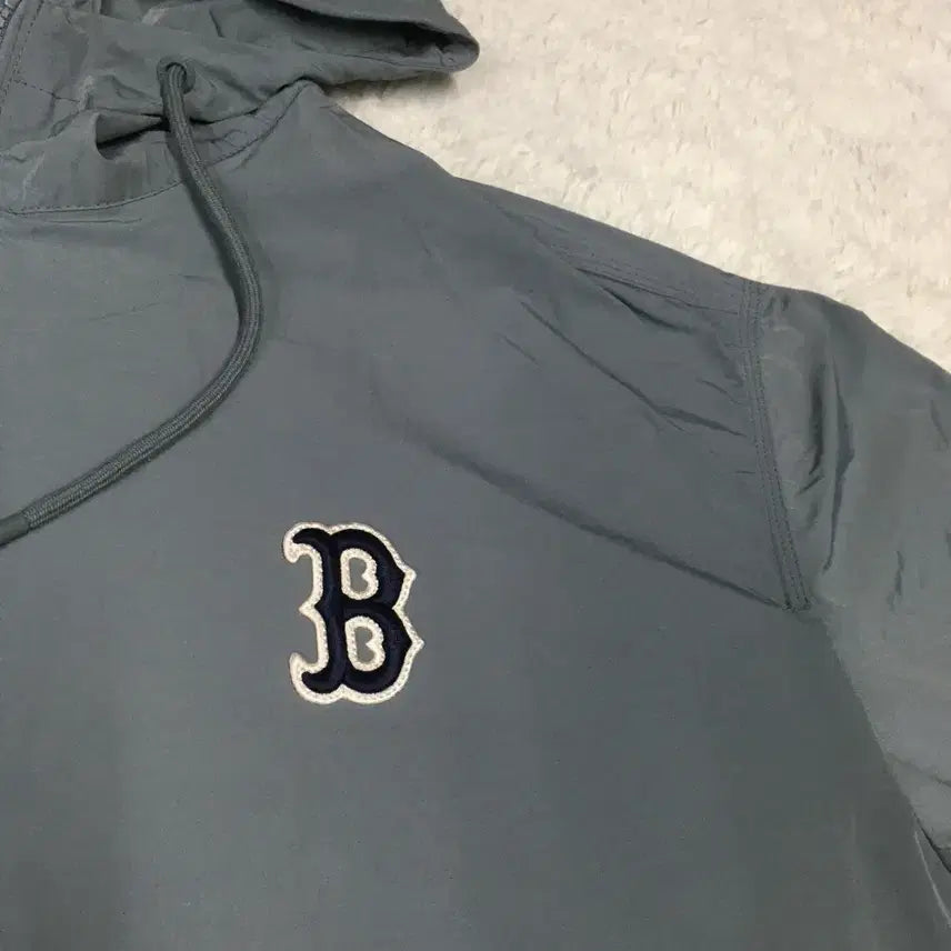 [BUNJANG] MLB Boston Red Sox Windbreaker Jacket Size 110 / MLB 보스턴 바람막이자켓 만원샵 DD28