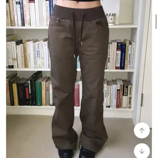 [BUNJANG] Low Waist Wide Semi Bootcut Pants - Brown / 에이블리 미니포에 허리잘록 밴딩 로우 와이드 세미 부츠컷 팬츠 브라운