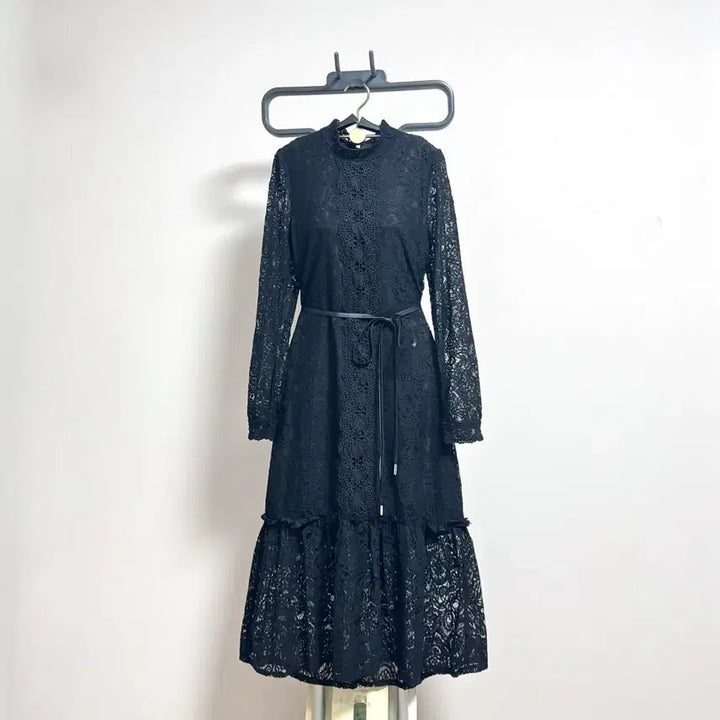 [BUNJANG] It MICHAA Black Lace Punching Dress / 잇미샤 원피스