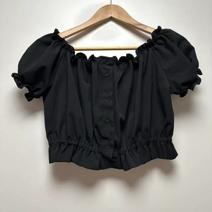 [BUNJANG] From Beginning Ruffled Sleeve Off-Shoulder Blouse / 프롬비기닝 프릴 소매 오프숄더 블라우스