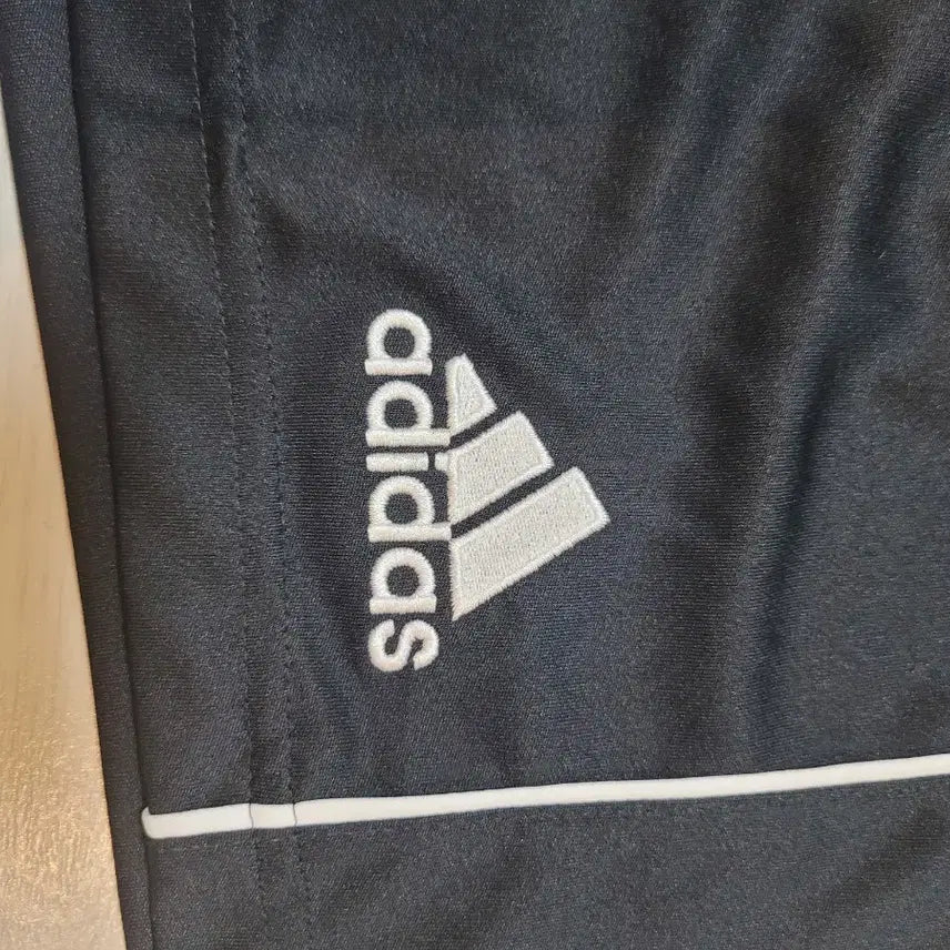 [BUNJANG] Adidas Black Shorts / 아디다스 검정색 반바지(새상품)