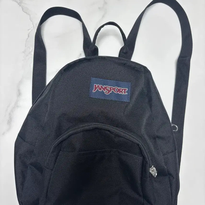 [SOLD OUT] 잔스포츠 하프파인트 미니 백팩 블랙