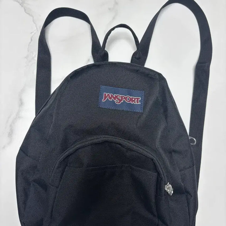 [SOLD OUT] 잔스포츠 하프파인트 미니 백팩 블랙