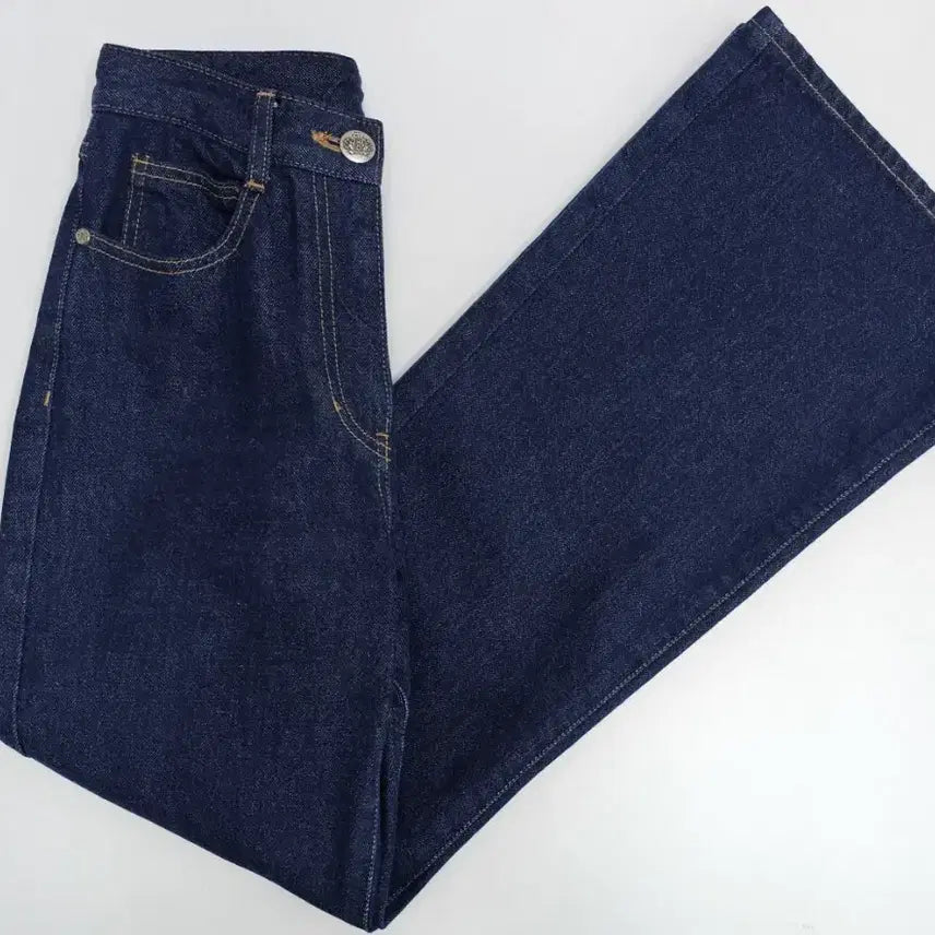 [BUNJANG] Time Time Semi Bootcut Denim Pants / TIME 한섬 타임 세미 부츠컷 데님 팬츠 (24년)