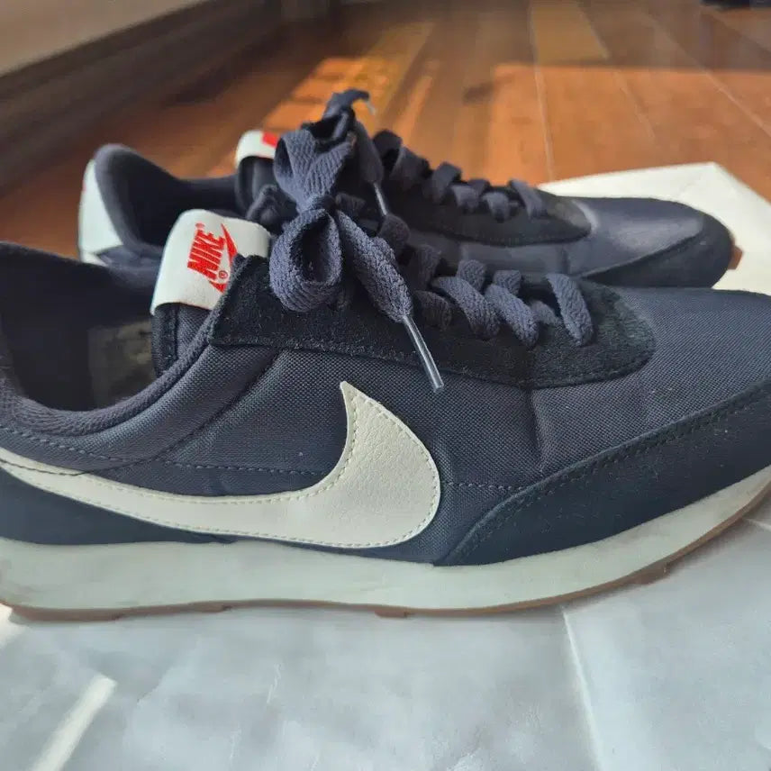 [BUNJANG] Nike Waffle Trainer Sneakers 250 / 나이 키 와플 트레이너 운동화 250