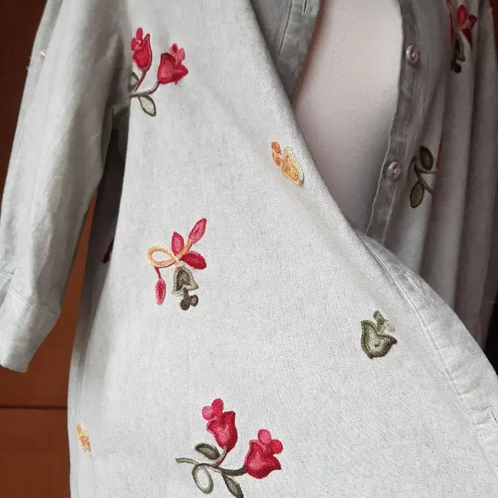 [BUNJANG] Washed Cotton Embroidered Long Shirt Coat / 워싱 면 자수 롱셔츠 코트