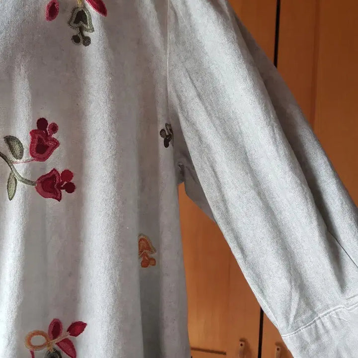 [BUNJANG] Washed Cotton Embroidered Long Shirt Coat / 워싱 면 자수 롱셔츠 코트