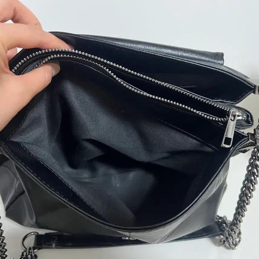 [BUNJANG] ZARA Yuna Bag Shoulder Bag / 자라 락 플랩 숄더백 블랙 유나백