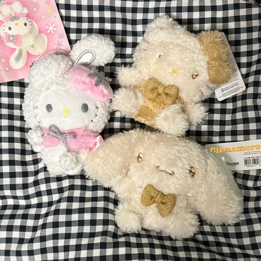 [BUNJANG] Sanrio Snow Rabbit Hello Kitty &amp; Cinnamoroll Keyring Bundle Set / 산리오 스노우래빗 헬로키티 반짝골드 시나모롤 인형 키링