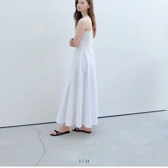 [SOLD OUT] [택0,비닐포장0]AISLE 슬리브리스 맥시 드레스