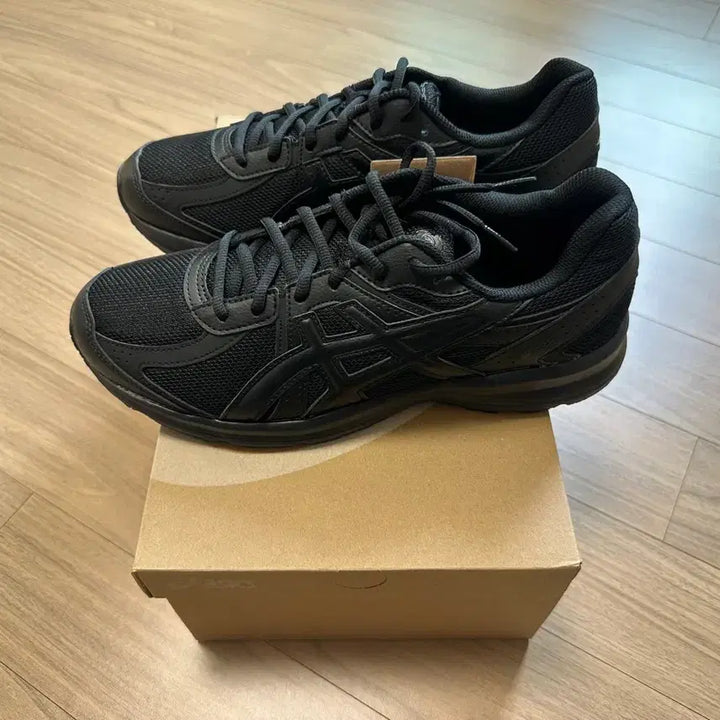 [SOLD OUT] 아식스 조그 100 S 블랙 - 2E 와이드 280