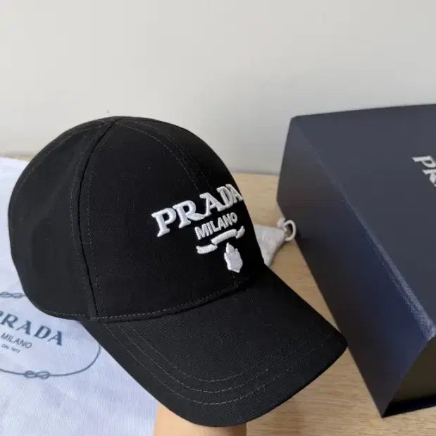 [BUNJANG] Prada Hat / 프라다 모자