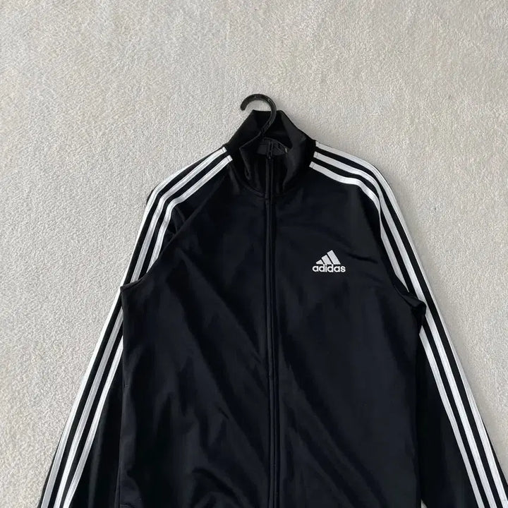 [BUNJANG] Adidas Black Track Top Jersey (Size L) / L 아디다스 블랙 트랙탑 삼선 져지 100