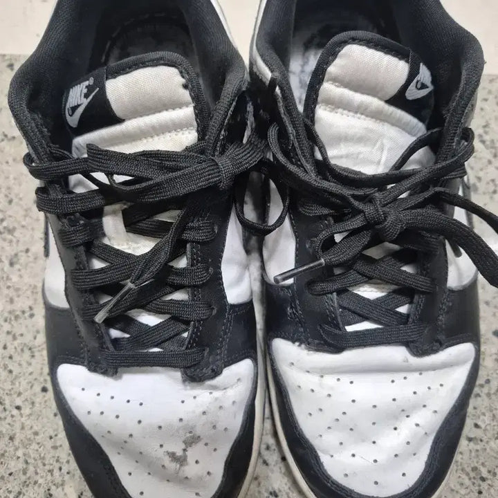 [BUNJANG] Nike Dunk Low Panda (280) Sneakers / [280] 나이키 덩크로우 범고래