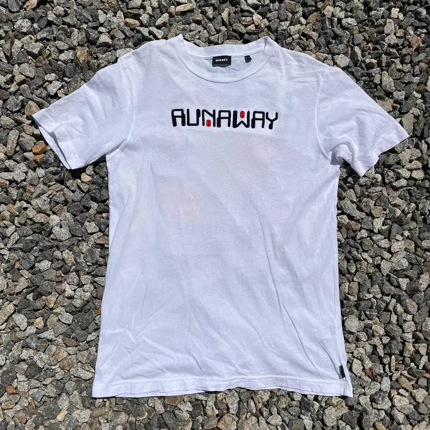 [BUNJANG] Diesel Embroidered Graphic T-shirt / 디젤 자수 나염 반팔 (실측확인)
