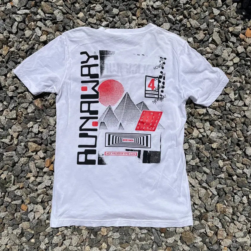 [BUNJANG] Diesel Embroidered Graphic T-shirt / 디젤 자수 나염 반팔 (실측확인)
