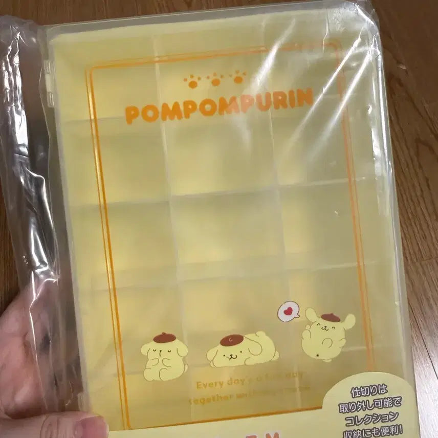 [SOLD OUT] 폼폼푸린 북 형태 피규어 수납 케이스  m 큰사이즈