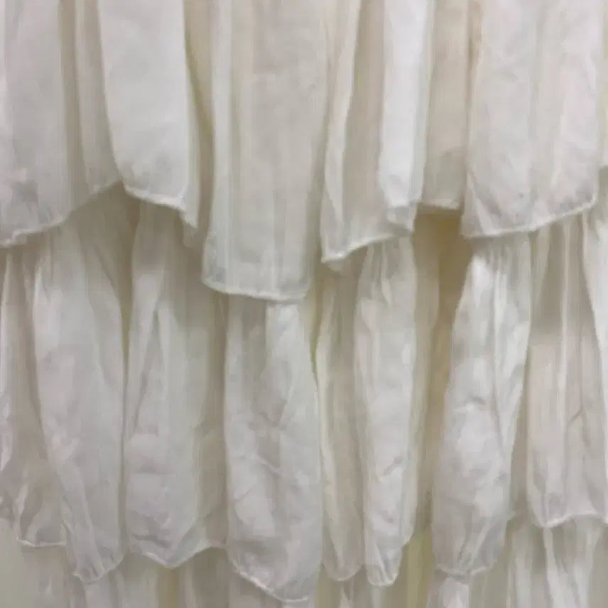 [BUNJANG] No Brand Layered Ruffle Skirt / [노브랜드] 화이트 레이어드 캉캉 밴딩 치마 (허리:24-25)