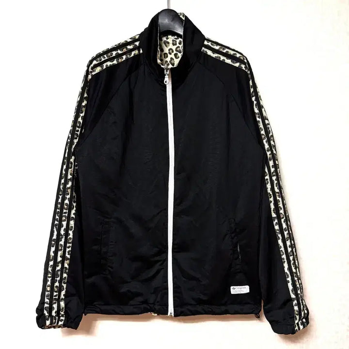 [BUNJANG] Adidas Leopard Reversible Windbreaker Jacket / [XL,105]아디다스 레오파드 삼선 바람막이 자켓 리버시블
