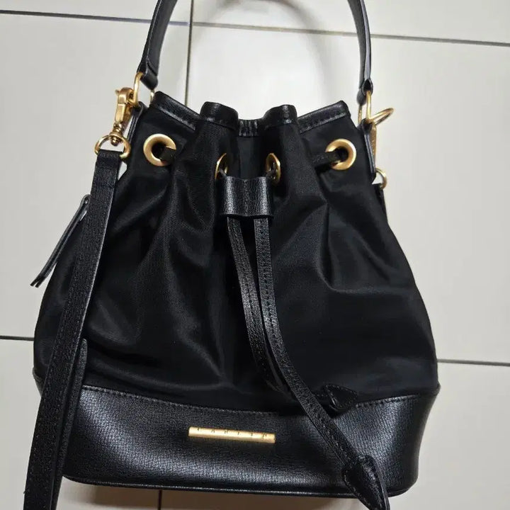 [BUNJANG] Carlin Honey Bucket Bag / 칼린 허니 버킷백 (복조리백)