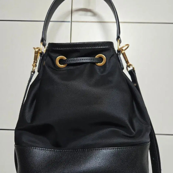 [BUNJANG] Carlin Honey Bucket Bag / 칼린 허니 버킷백 (복조리백)