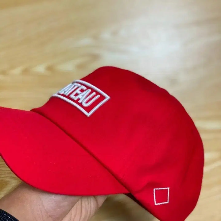 [SOLD OUT] PLATEAU 플래토 레드 볼캡