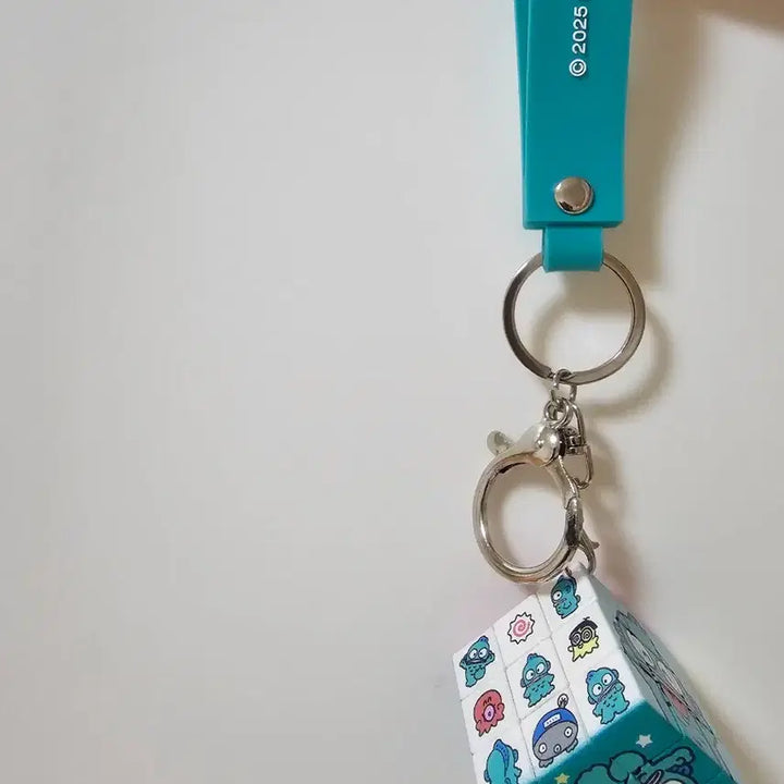 [SOLD OUT] 한교동 큐브키링 (새상품)