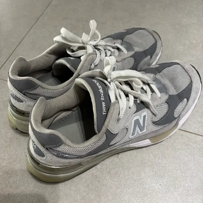 [BUNJANG] New Balance 992 Sneakers / 뉴발란스 992 280