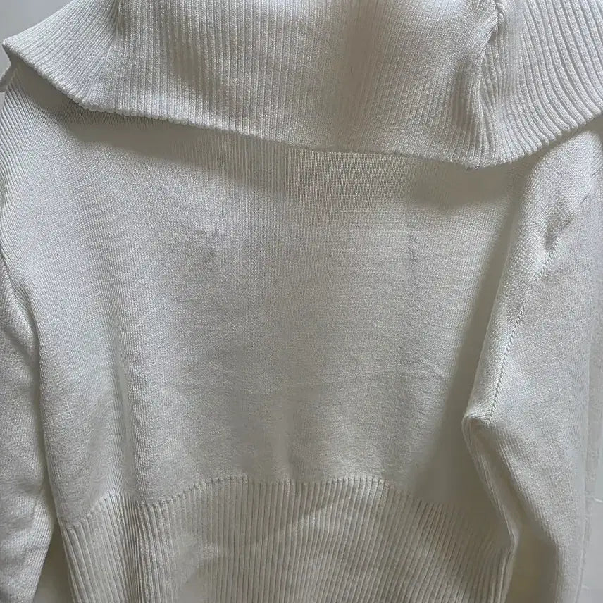 [BUNJANG] White Knit Zip-Up Cardigan / 화이트 니트 집업 가디건