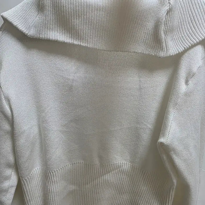 [BUNJANG] White Knit Zip-Up Cardigan / 화이트 니트 집업 가디건