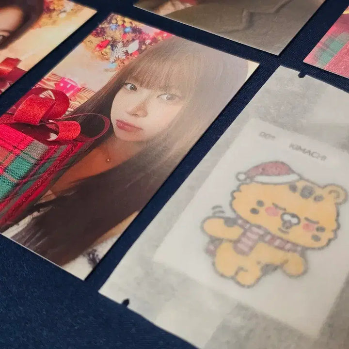[BUNJANG] LE SSERAFIM GDA Photocard + Sticker Set / 르세라핌 가대축 포카 + 띠부씰 세트(미개봉)
