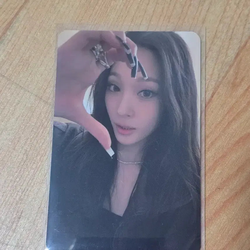 [BUNJANG] All Of Us Are Dead Animation YG Select Photobook Version POB / 올데프 애니 YG셀렉트 포토북버전 특전
