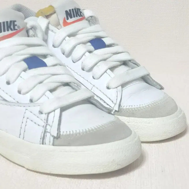 [BUNJANG] Nike Blazer Low White/Blue Sneakers (240mm) / 나이키 블레이저 로우 흰/블루 240mm