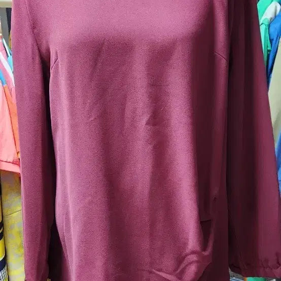 [BUNJANG] Zishen Wine Mock Neck Long Sleeve Blouse / 지센 와인색 모크넥 긴팔 블라우스
